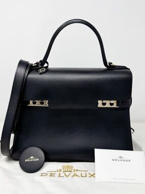 Delvaux Smooth Calfskin Tempete MM